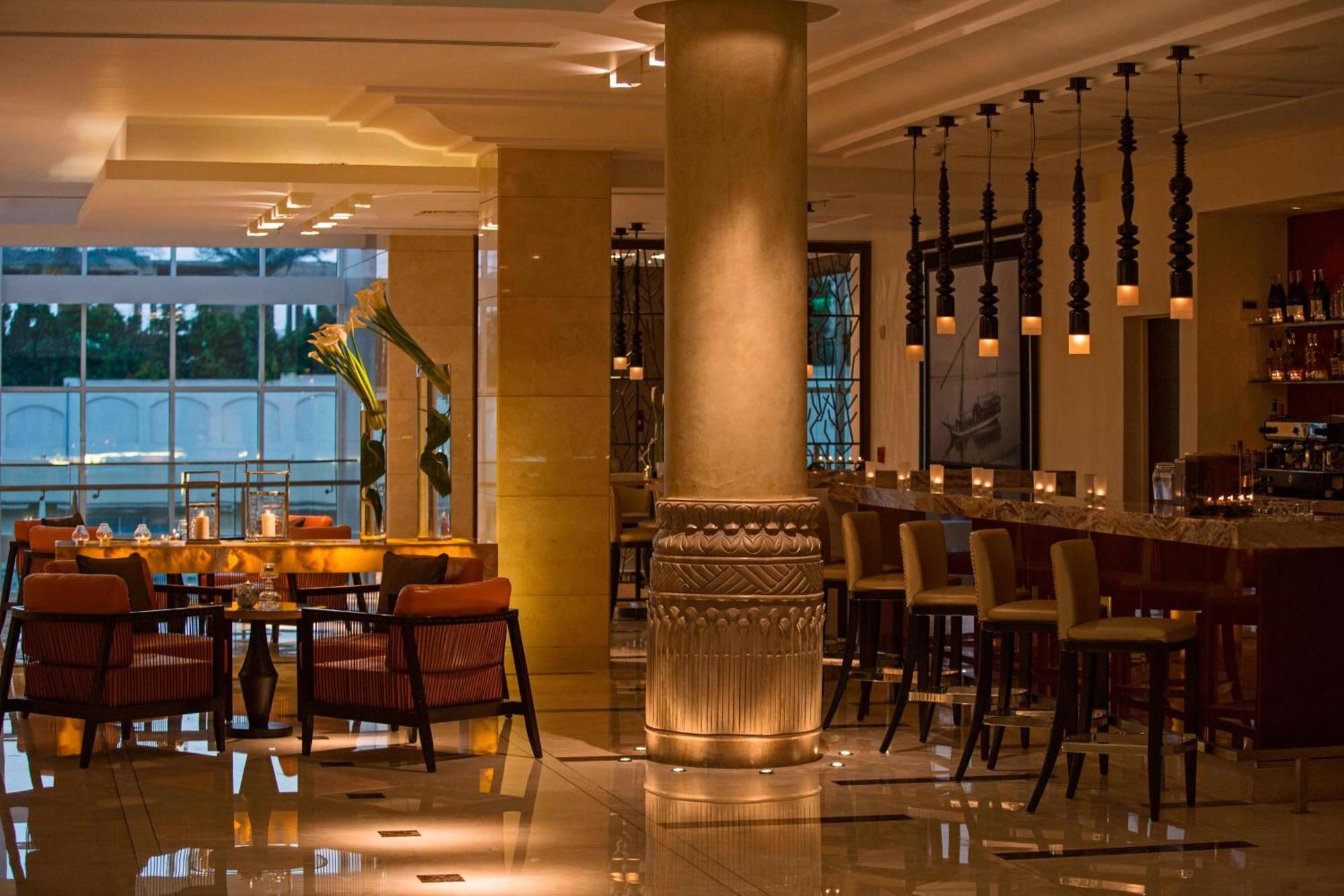 Renaissance Cairo Mirage City Hotel Exterior photo The Bar
